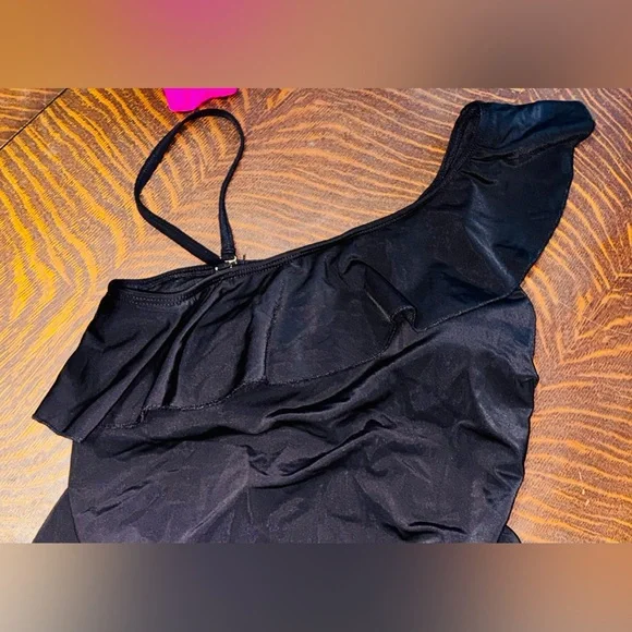 Summer Swimsuits BUNDLE of 4 (Size L, XL)… - Picture 10 of 15